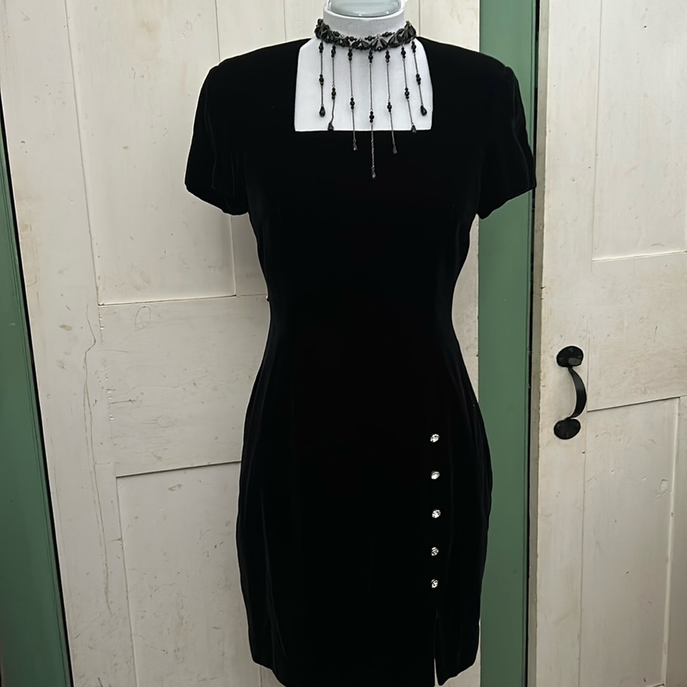 Excell Cond Vintage Gillian Petites Velvet Little Black Dress Retro Party Size 8